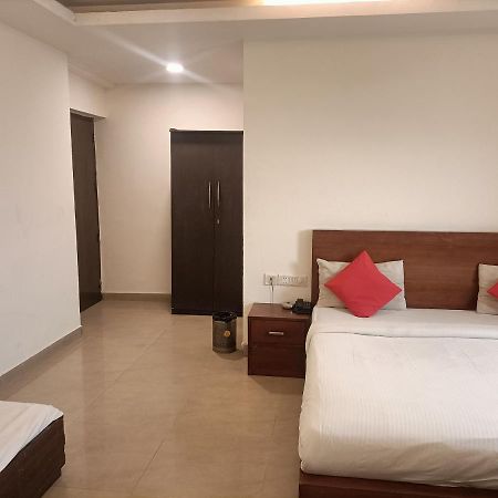 Hotel Star Light New Delhi Luaran gambar