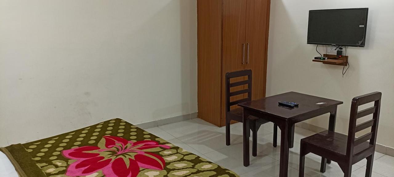 Hotel Star Light New Delhi Luaran gambar
